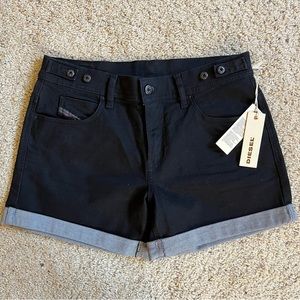 Diesel Alaisi Cuffed Denim Black
Shorts